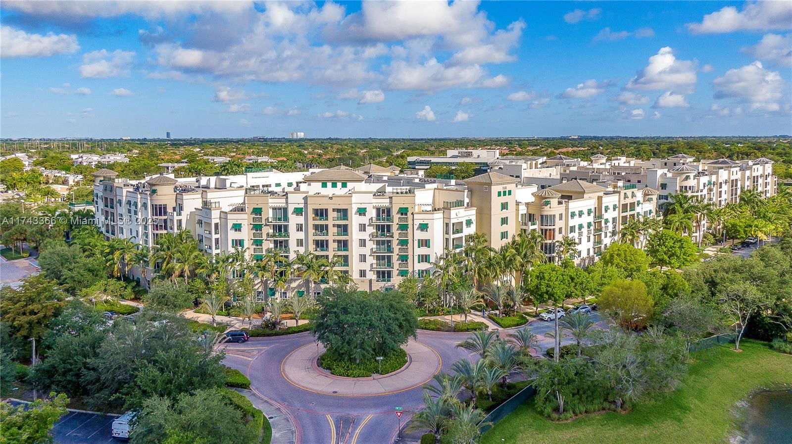 Real estate property located at 510 84th Ave #225, Broward, Veranda Condo, Plantation, FL