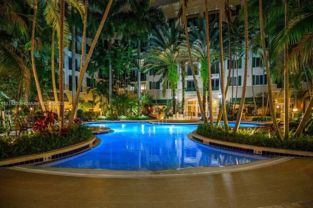 Real estate property located at 510 84th Ave #225, Broward, Veranda Condo, Plantation, FL