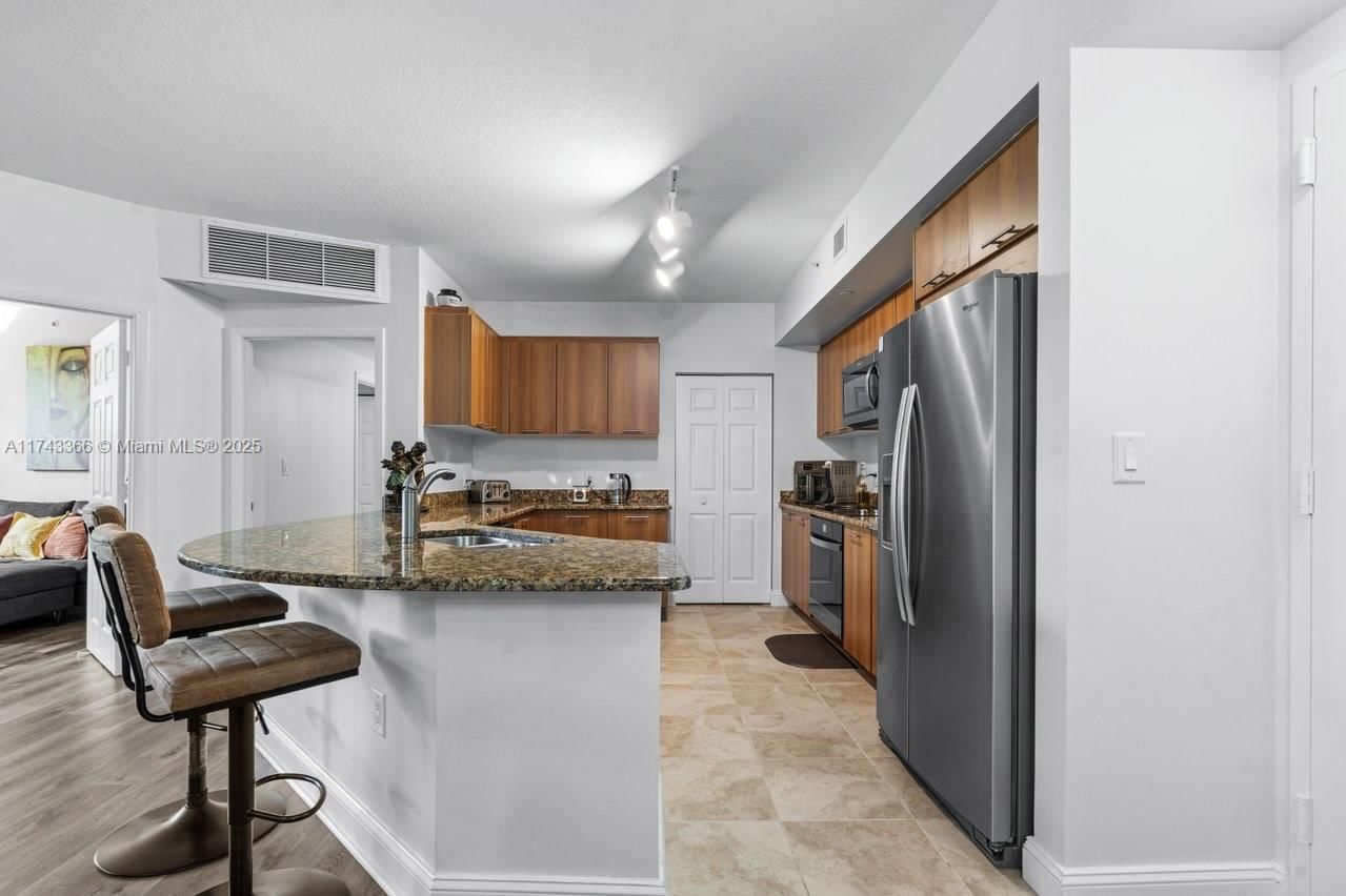 Real estate property located at 510 84th Ave #225, Broward, Veranda Condo, Plantation, FL