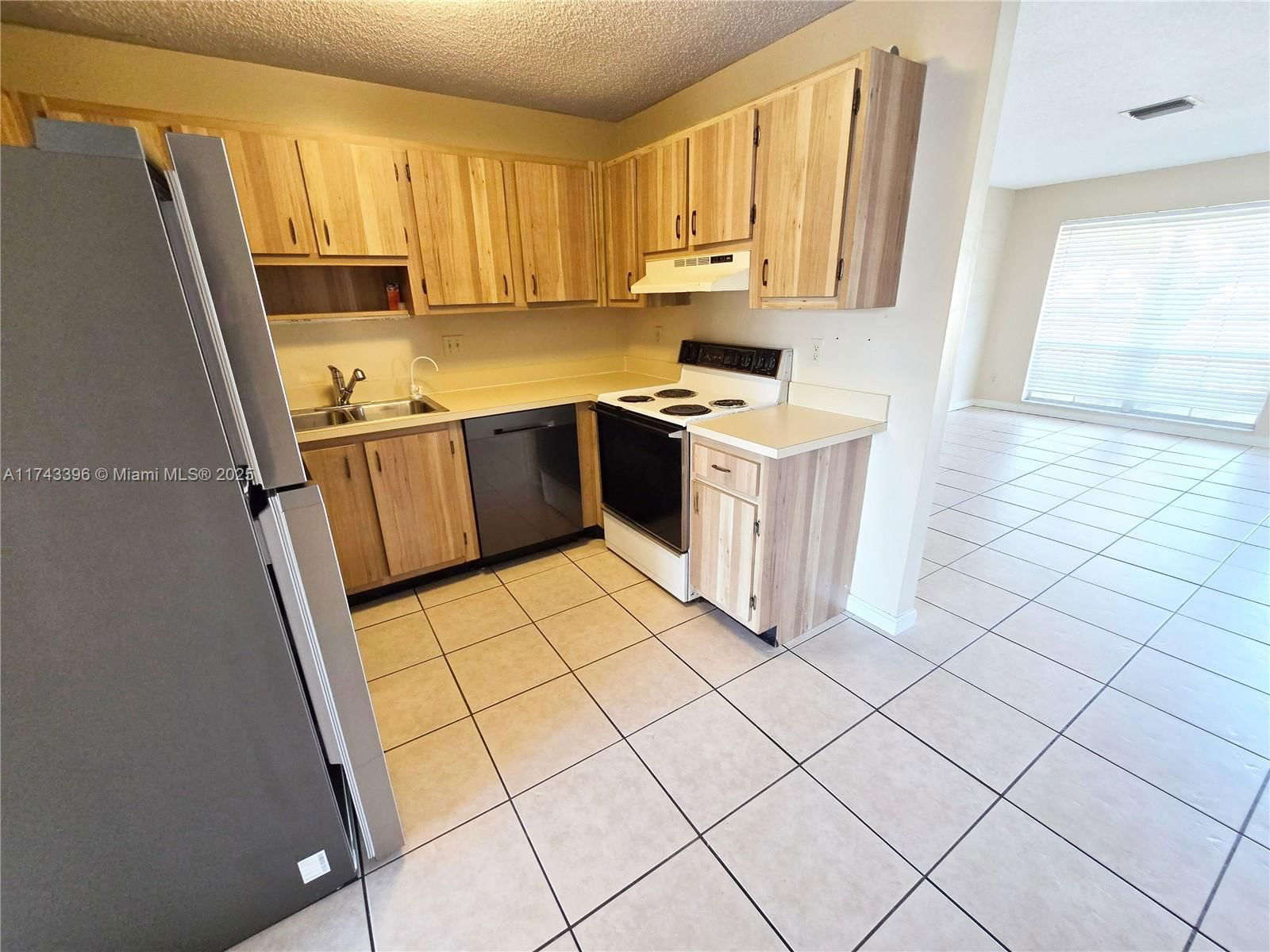 Real estate property located at 4552 Ontario Dr, Martin, Fishermans Cove, Stuart, FL