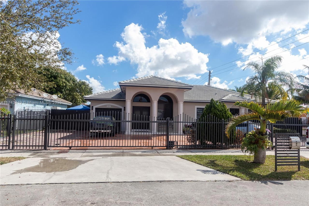 Real estate property located at 7005 5th Ave, Miami-dade, Puppys Sub, Hialeah, FL