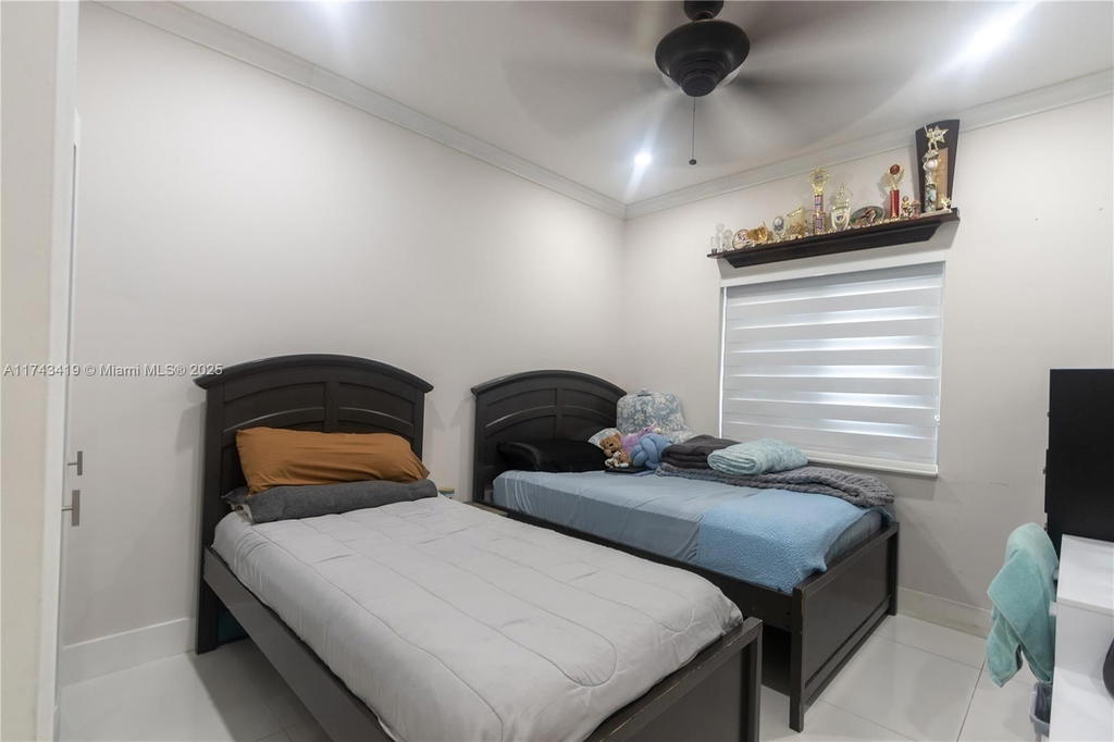 Real estate property located at 7005 5th Ave, Miami-dade, Puppys Sub, Hialeah, FL