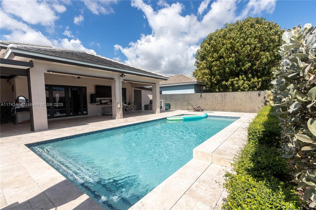 Real estate property located at 7005 5th Ave, Miami-dade, Puppys Sub, Hialeah, FL