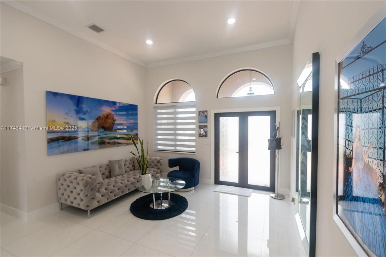 Real estate property located at 7005 5th Ave, Miami-dade, Puppys Sub, Hialeah, FL