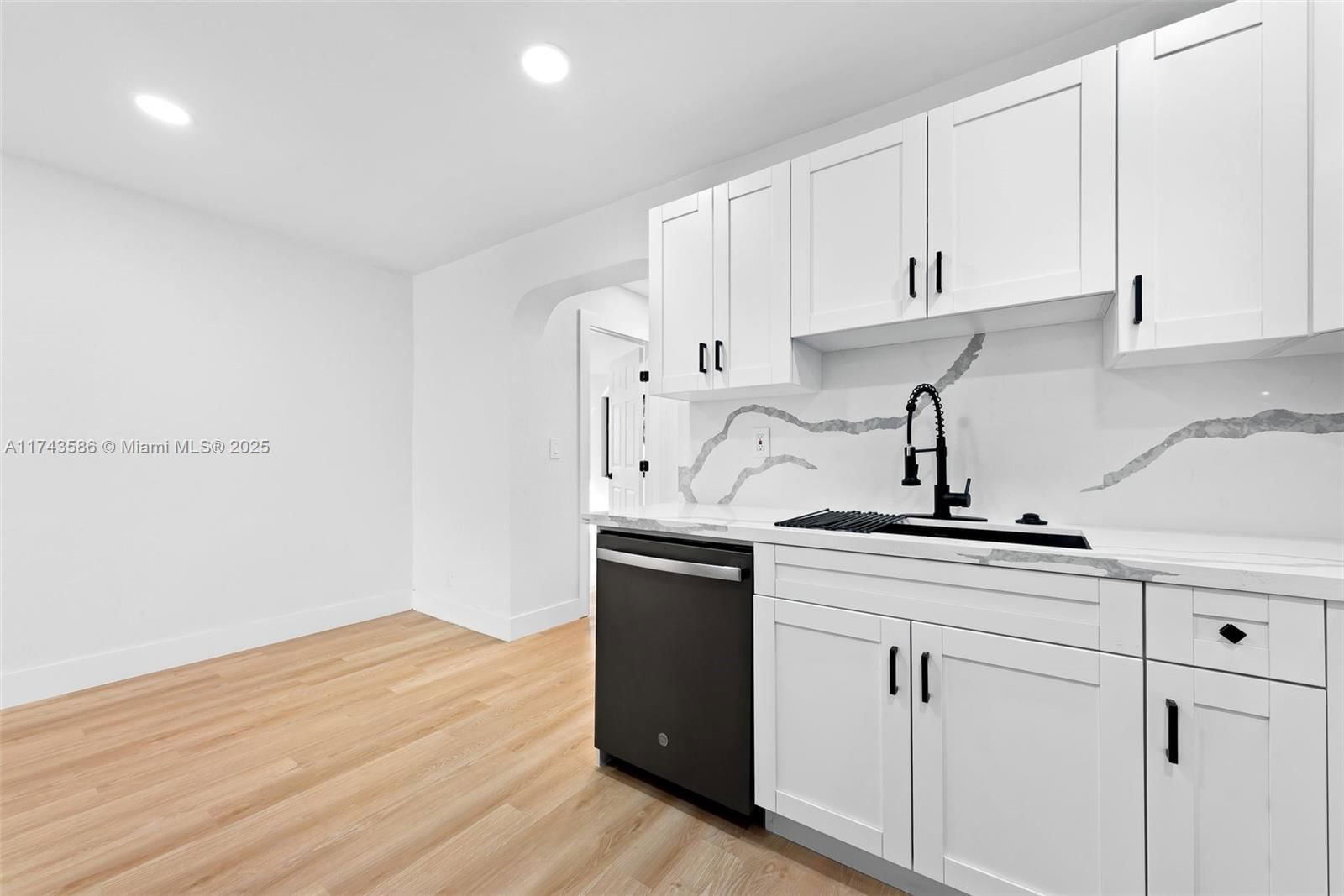 Real estate property located at 3731 4th Ct, Broward, Academy Award Homes Secti, Lauderhill, FL