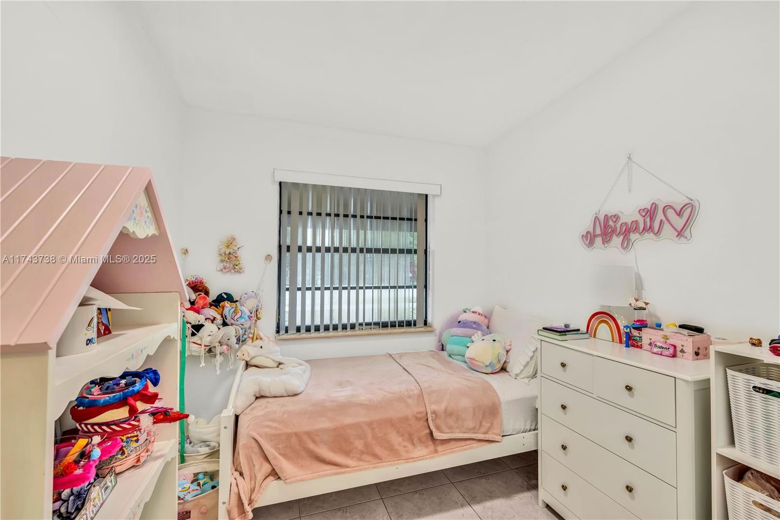 Real estate property located at 4901 100th Ct, Miami-dade, Tropical Estates 1st Addn, Miami, FL
