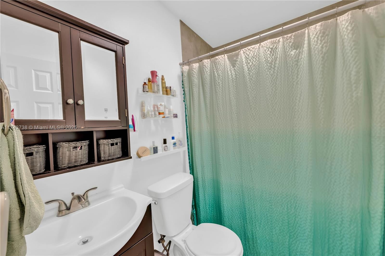 Real estate property located at 4901 100th Ct, Miami-dade, Tropical Estates 1st Addn, Miami, FL