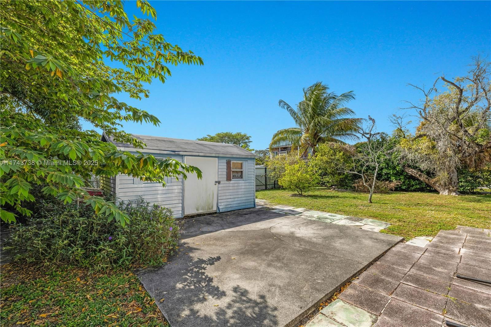 Real estate property located at 4901 100th Ct, Miami-dade, Tropical Estates 1st Addn, Miami, FL