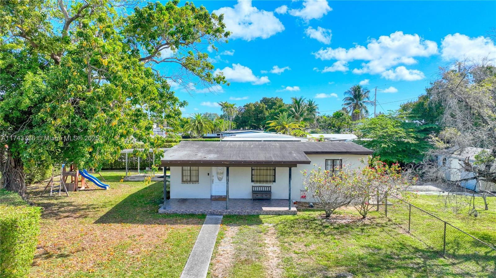 Real estate property located at 4901 100th Ct, Miami-dade, Tropical Estates 1st Addn, Miami, FL