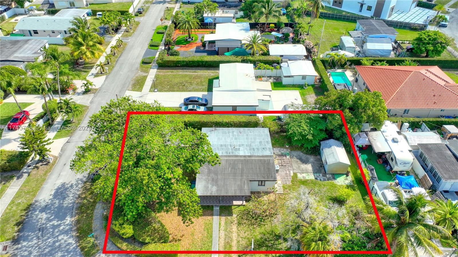 Real estate property located at 4901 100th Ct, Miami-dade, Tropical Estates 1st Addn, Miami, FL