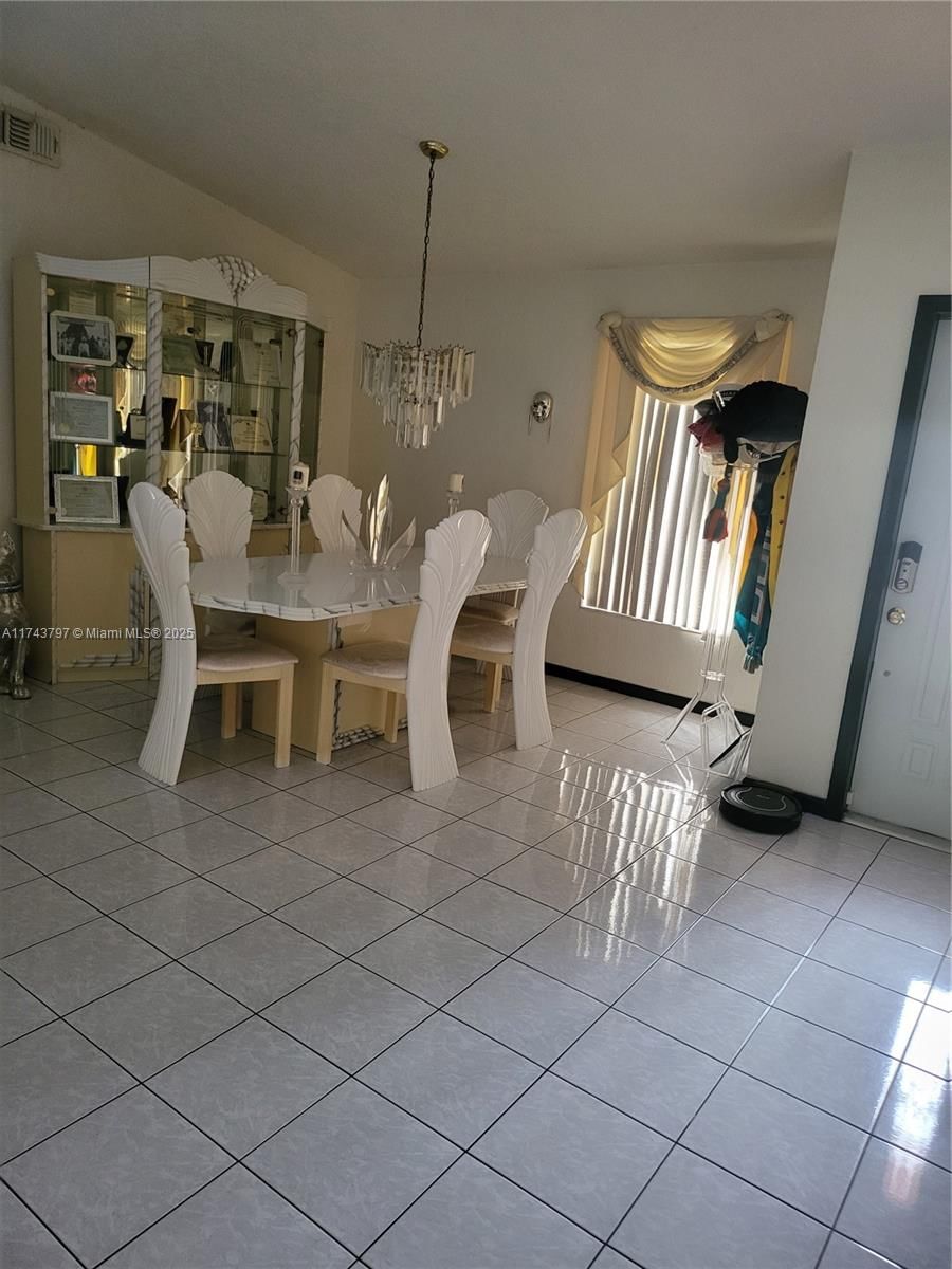 Real estate property located at 6771 199th Ter, Miami-dade, Country Lake Homes 2nd Ad, Hialeah, FL