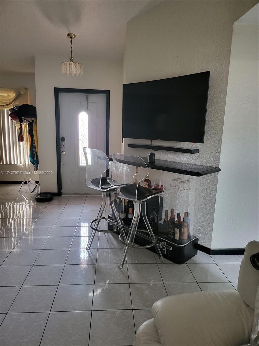 Real estate property located at 6771 199th Ter, Miami-dade, Country Lake Homes 2nd Ad, Hialeah, FL