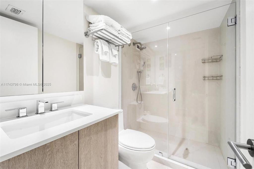 Real estate property located at 1915 Brickell Ave C1412, Miami-dade, Brickell Place Phase Ii C, Miami, FL