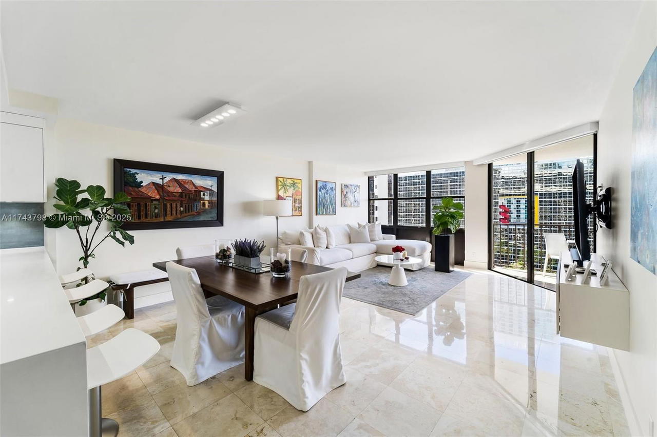 Real estate property located at 1915 Brickell Ave C1412, Miami-dade, Brickell Place Phase Ii C, Miami, FL