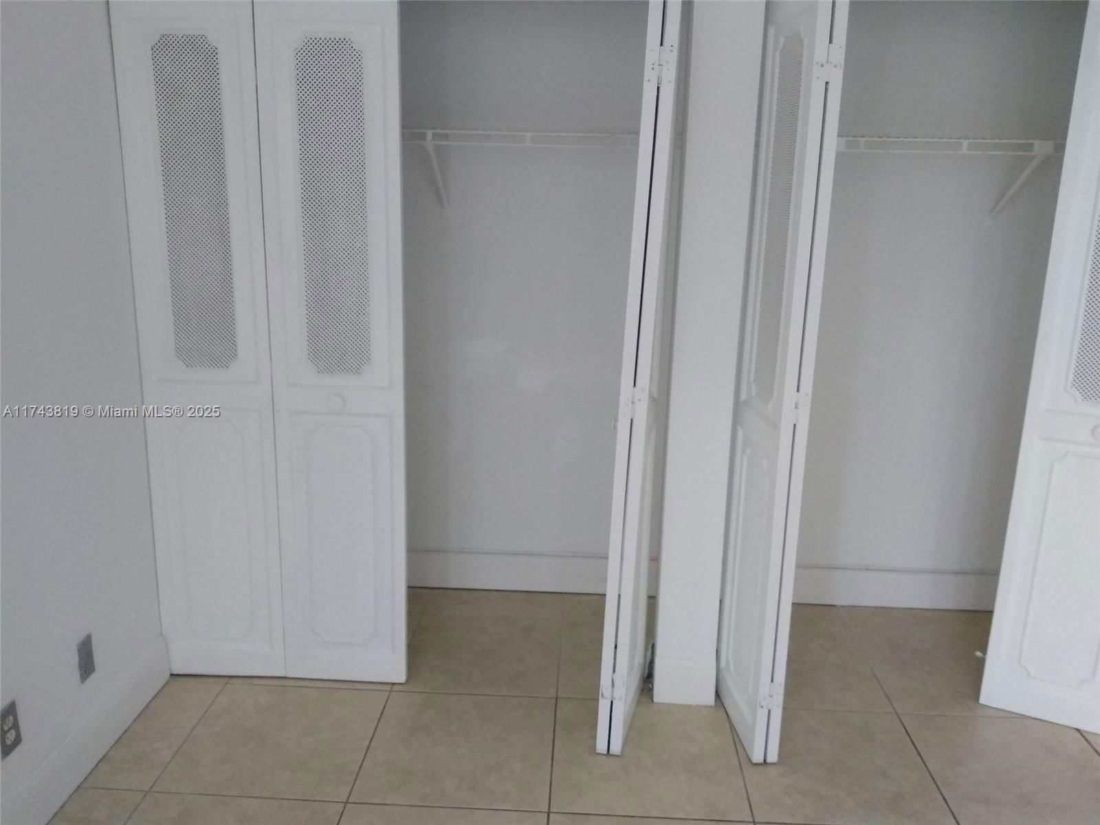 Real estate property located at 16909 Bay Rd #310, Miami-dade, Plaza Of Americas Condo P, Sunny Isles Beach, FL