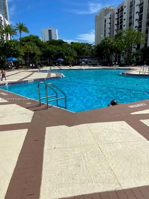 Real estate property located at 16909 Bay Rd #310, Miami-dade, Plaza Of Americas Condo P, Sunny Isles Beach, FL