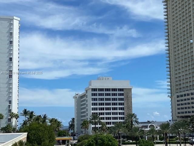 Real estate property located at 16909 Bay Rd #310, Miami-dade, Plaza Of Americas Condo P, Sunny Isles Beach, FL