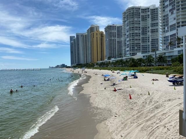 Real estate property located at 16909 Bay Rd #310, Miami-dade, Plaza Of Americas Condo P, Sunny Isles Beach, FL