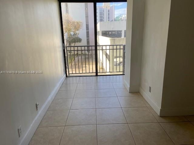 Real estate property located at 16909 Bay Rd #310, Miami-dade, Plaza Of Americas Condo P, Sunny Isles Beach, FL