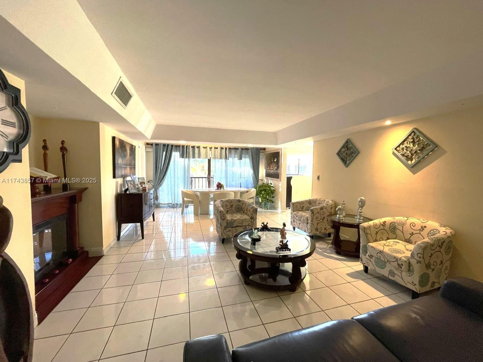 Real estate property located at 8415 107th Ave #363W, Miami-dade, Kendall Acres West Condo, Miami, FL