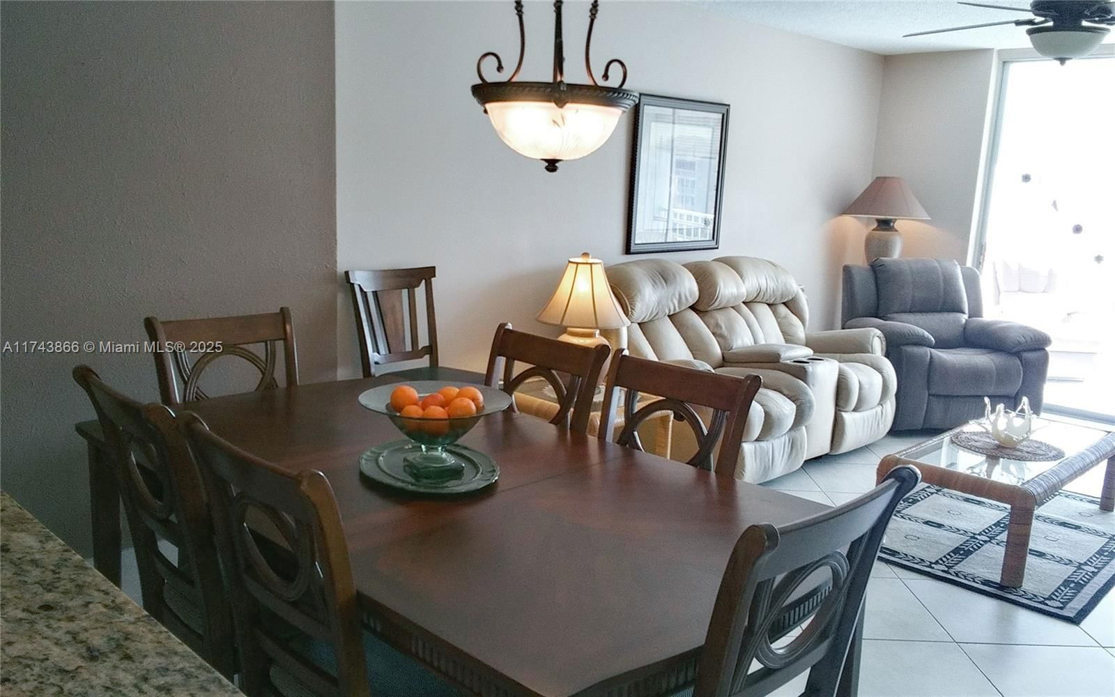 Real estate property located at 206 10th St #406, Broward, Meadowbrook Lakes Condo, Dania Beach, FL