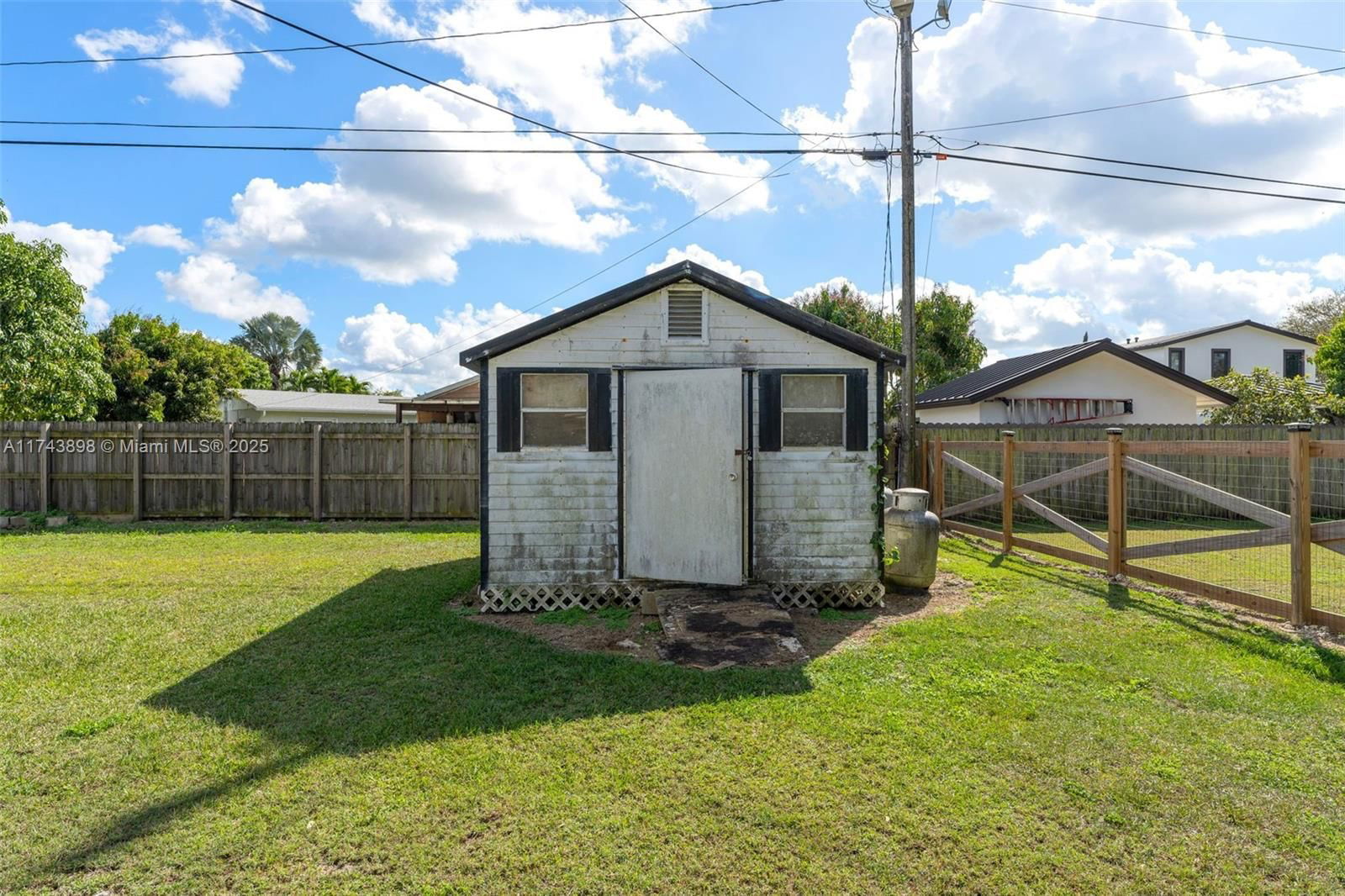 Real estate property located at 20200 317th St, Miami-dade, Club Manor, Homestead, FL