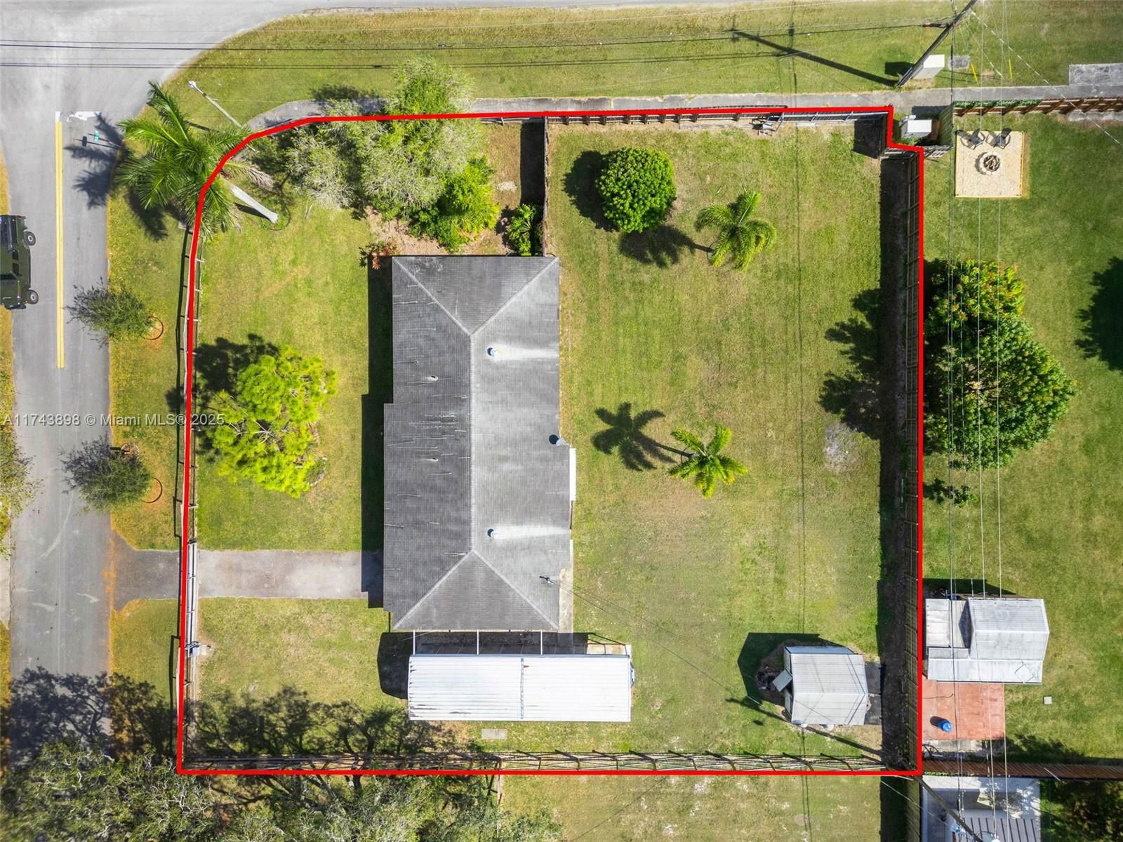 Real estate property located at 20200 317th St, Miami-dade, Club Manor, Homestead, FL