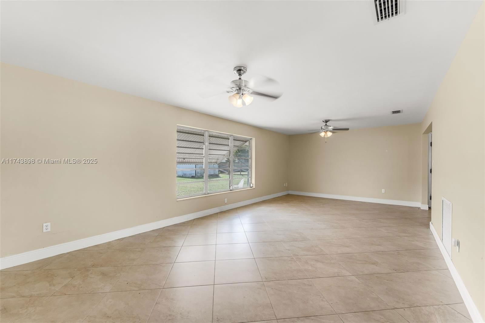 Real estate property located at 20200 317th St, Miami-dade, Club Manor, Homestead, FL