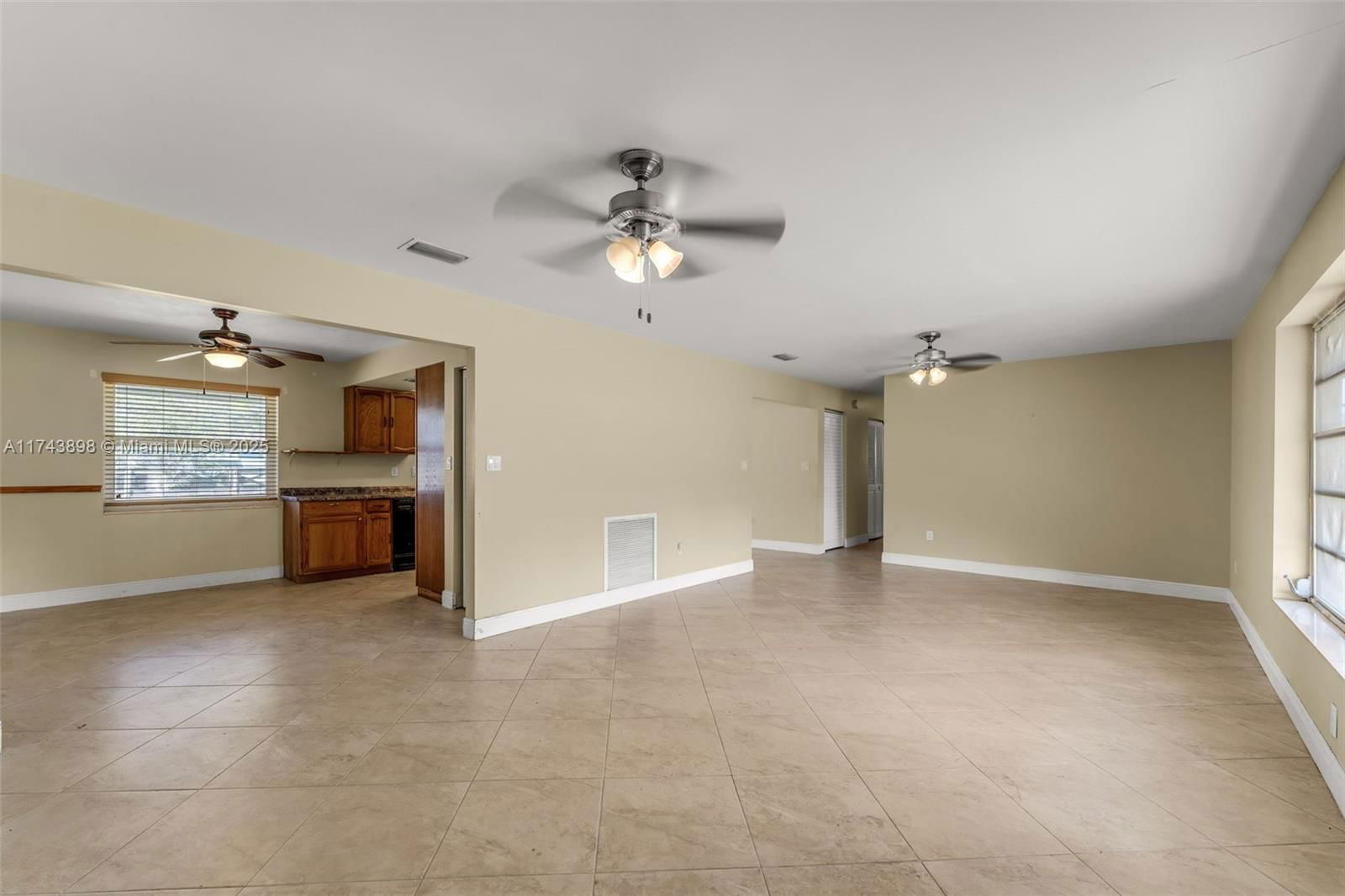 Real estate property located at 20200 317th St, Miami-dade, Club Manor, Homestead, FL