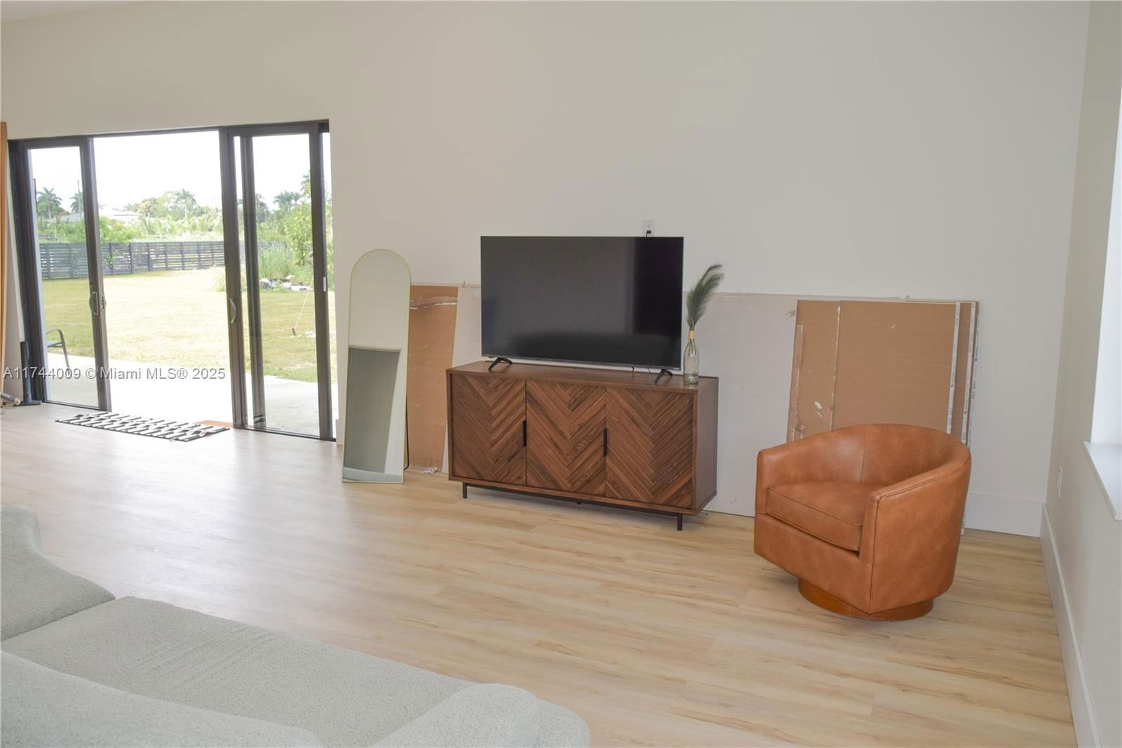 Real estate property located at 19620 206 Street, Miami-dade, Rola Estates, Miami, FL