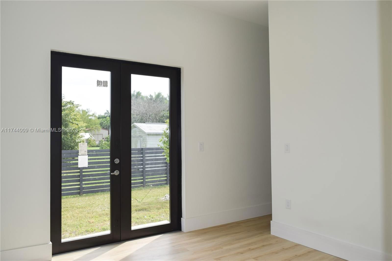 Real estate property located at 19620 206 Street, Miami-dade, Rola Estates, Miami, FL