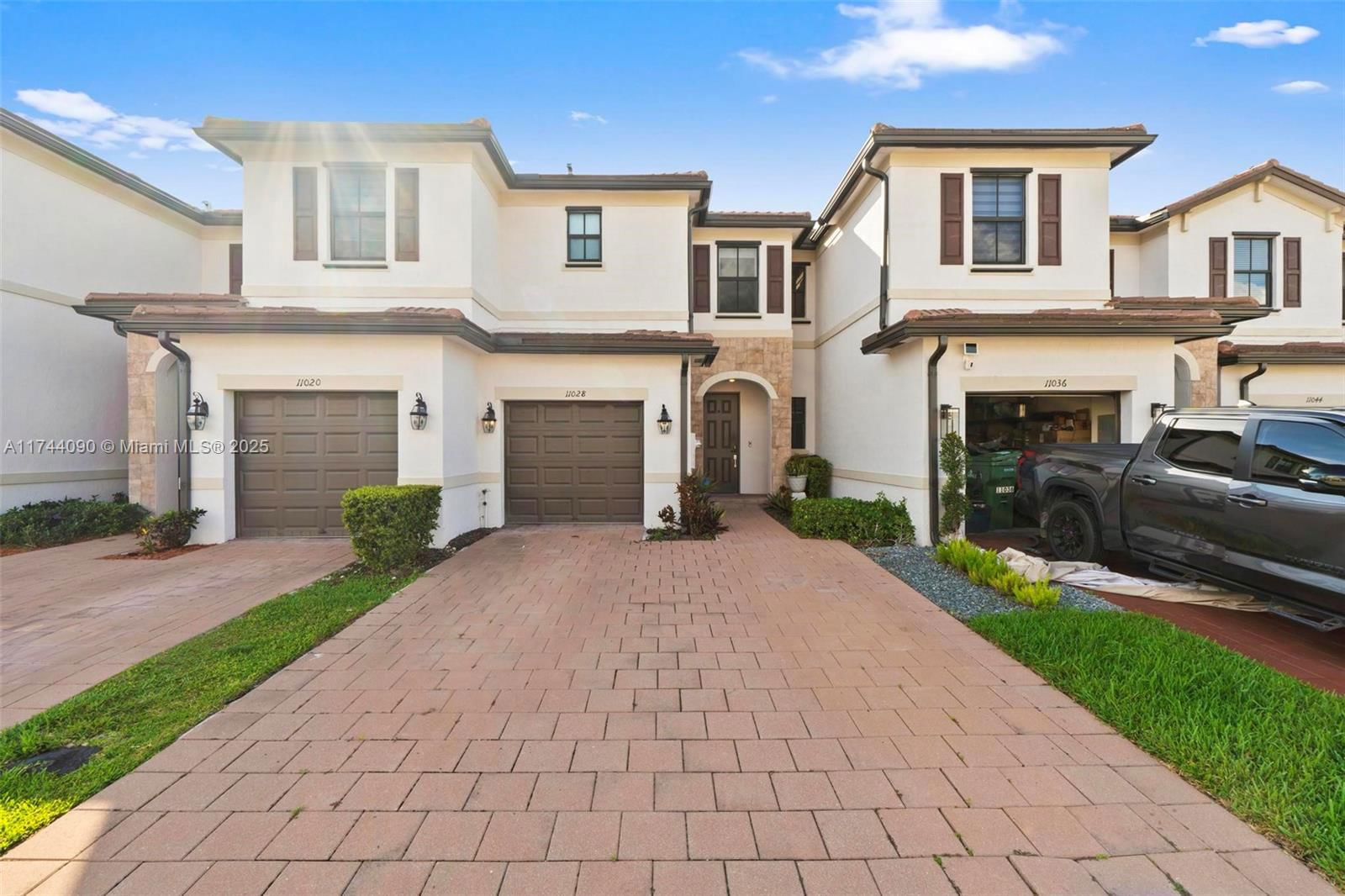 Real estate property located at 11028 33rd Ct, Miami-dade, Aquabella North Replat, Hialeah, FL