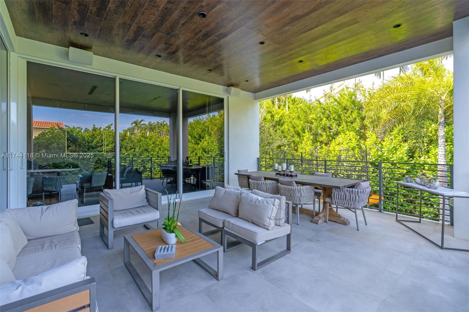Real estate property located at 285 Mashta Dr, Miami-dade, Biscayne Key Estates, Key Biscayne, FL
