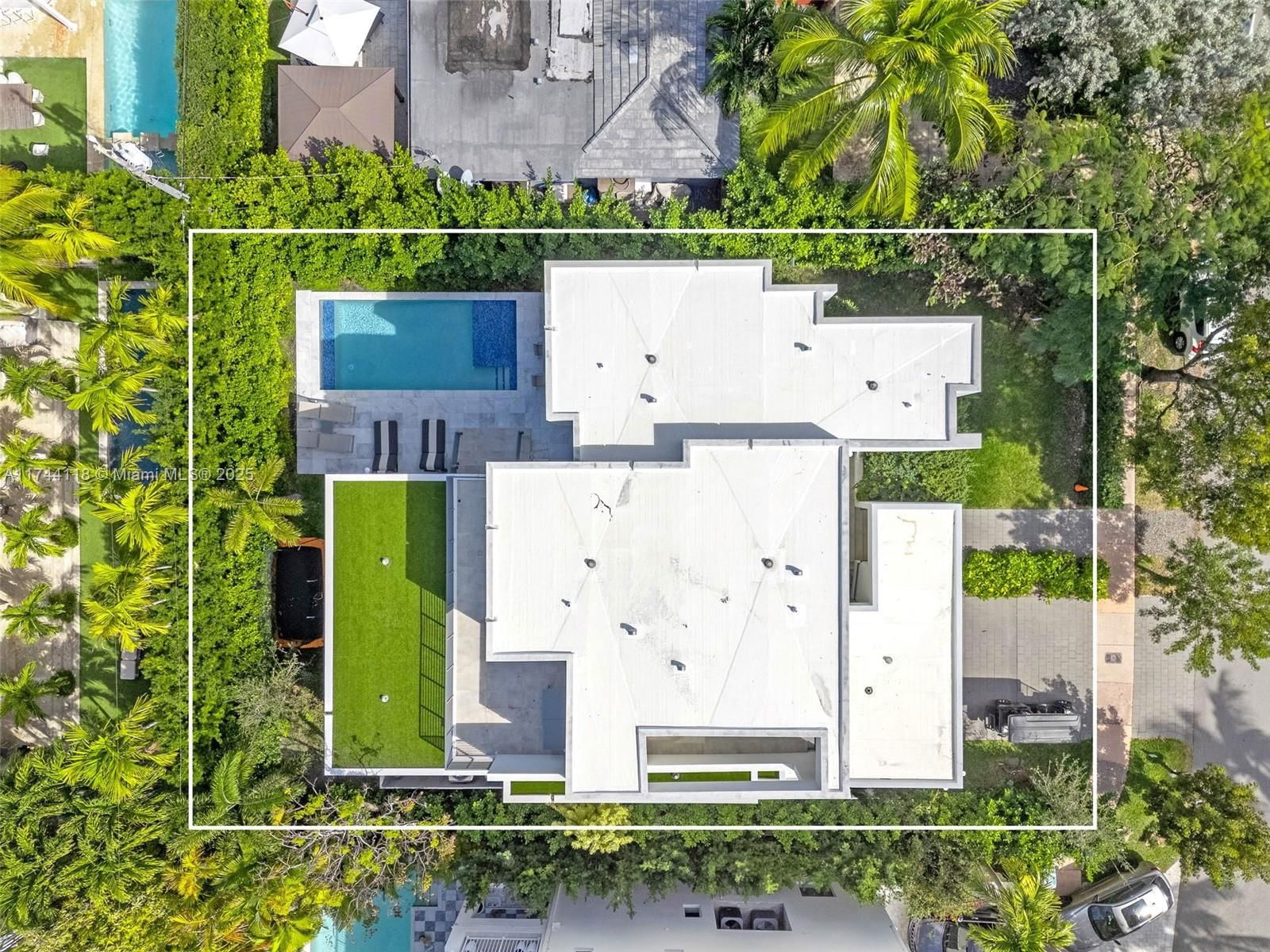 Real estate property located at 285 Mashta Dr, Miami-dade, Biscayne Key Estates, Key Biscayne, FL