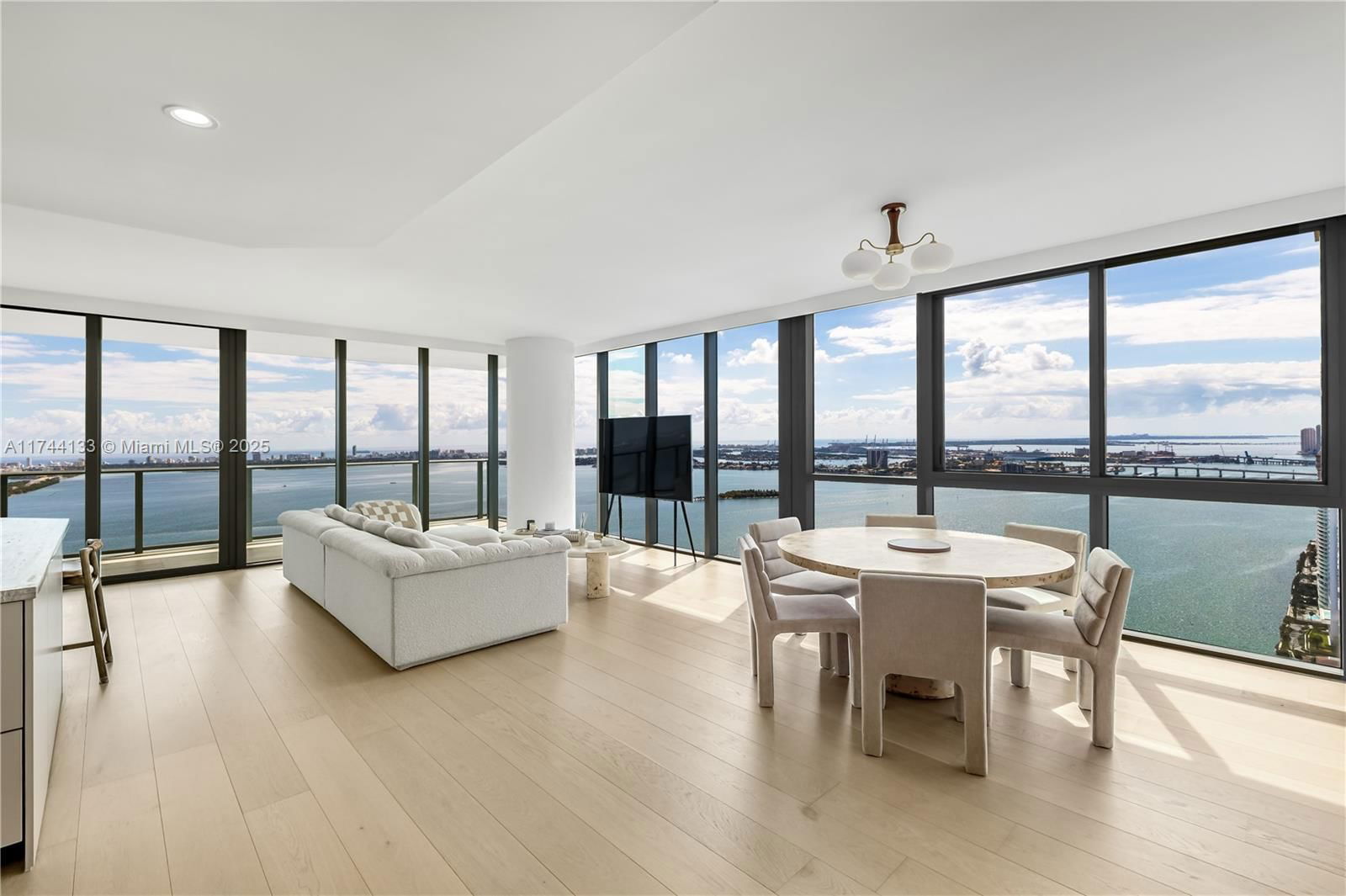 Real estate property located at 3131 7th Ave #4301, Miami-dade, One Paraiso Condo, Miami, FL