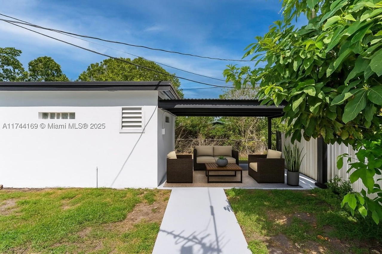 Real estate property located at 805 Sultan Ave, Miami-dade, Curtiss Park, Opa Locka, FL