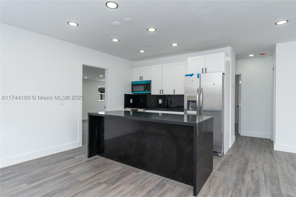 Real estate property located at 805 Sultan Ave, Miami-dade, Curtiss Park, Opa Locka, FL