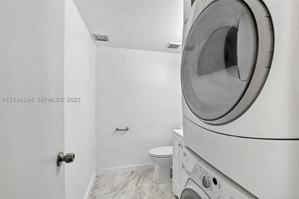 Real estate property located at 4174 Inverrary Drive #706, Broward, The Manors Of Inverarry, Lauderhill, FL