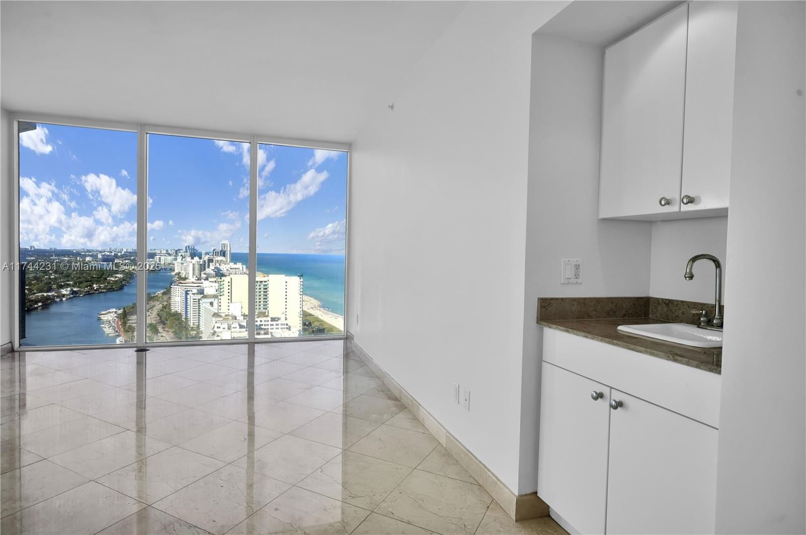 Real estate property located at 4779 Collins Ave #3507, Miami-dade, Blue Diamond Condo, Miami Beach, FL