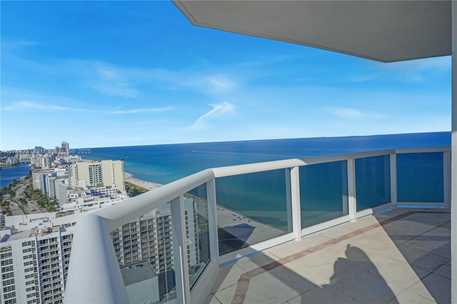 Real estate property located at 4779 Collins Ave #3507, Miami-dade, Blue Diamond Condo, Miami Beach, FL