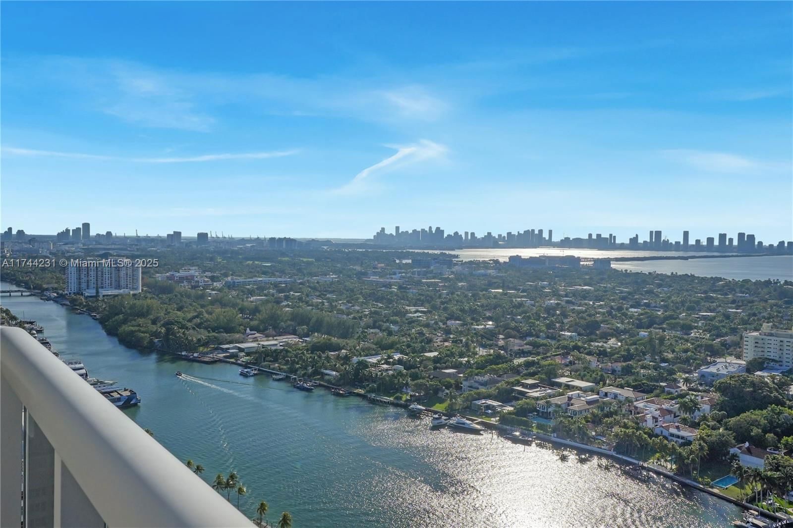 Real estate property located at 4779 Collins Ave #3507, Miami-dade, Blue Diamond Condo, Miami Beach, FL