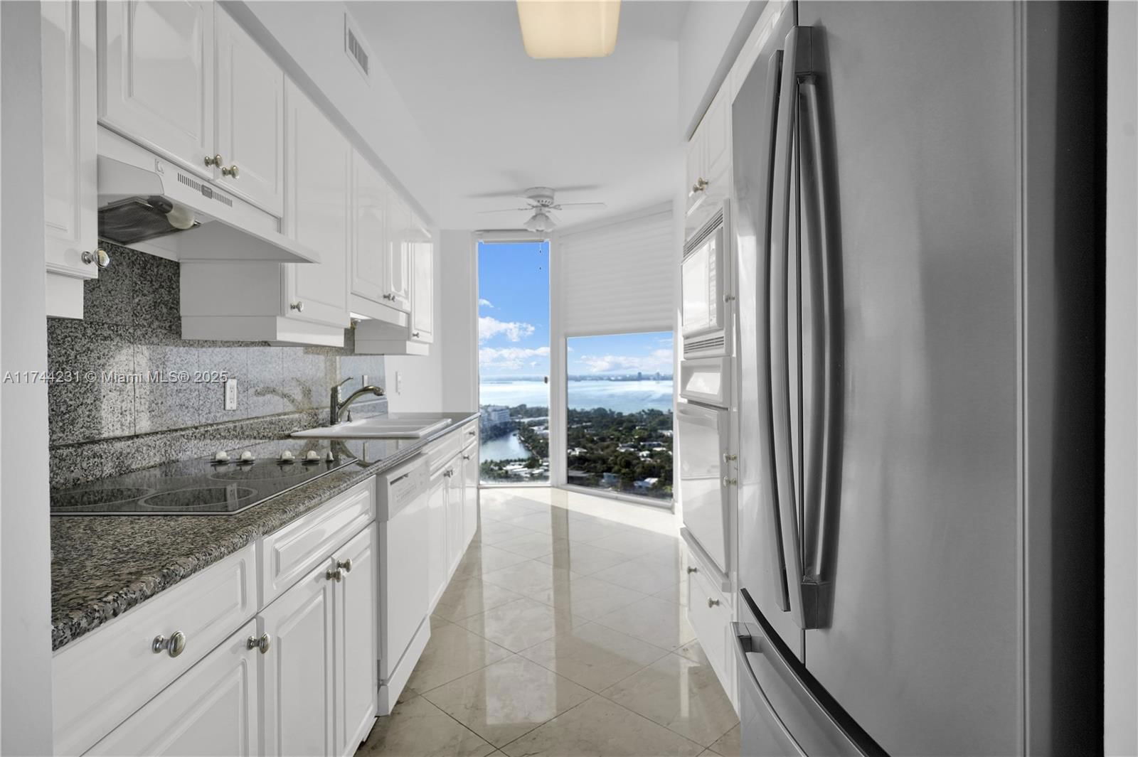 Real estate property located at 4779 Collins Ave #3507, Miami-dade, Blue Diamond Condo, Miami Beach, FL