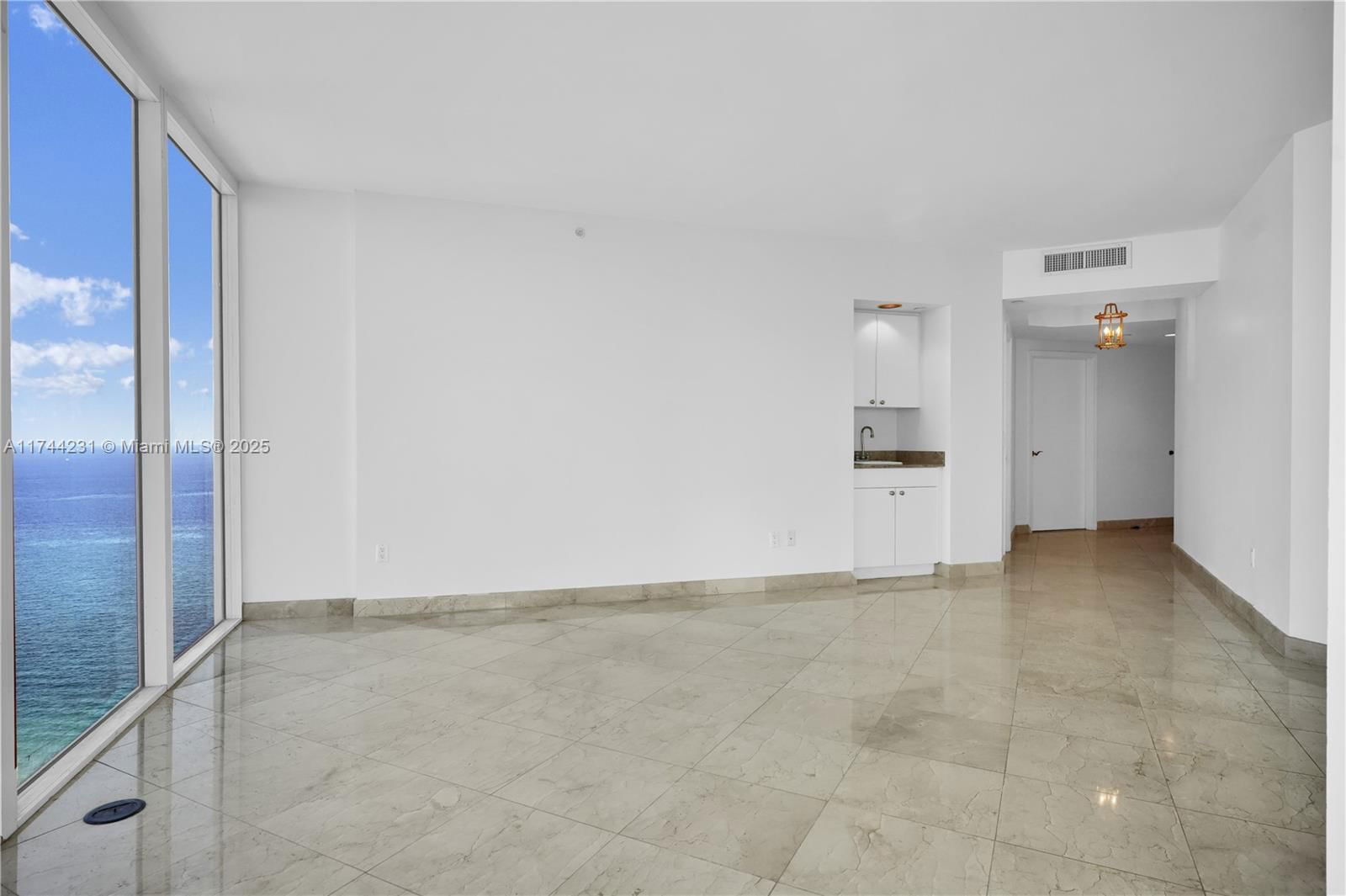 Real estate property located at 4779 Collins Ave #3507, Miami-dade, Blue Diamond Condo, Miami Beach, FL