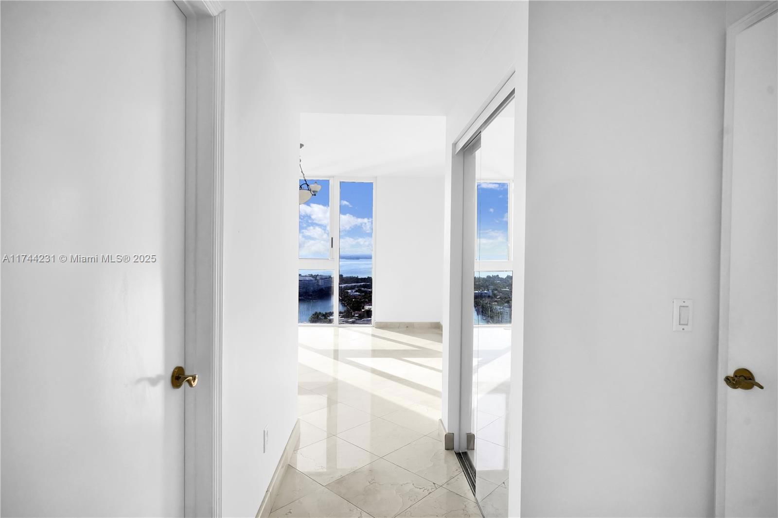 Real estate property located at 4779 Collins Ave #3507, Miami-dade, Blue Diamond Condo, Miami Beach, FL