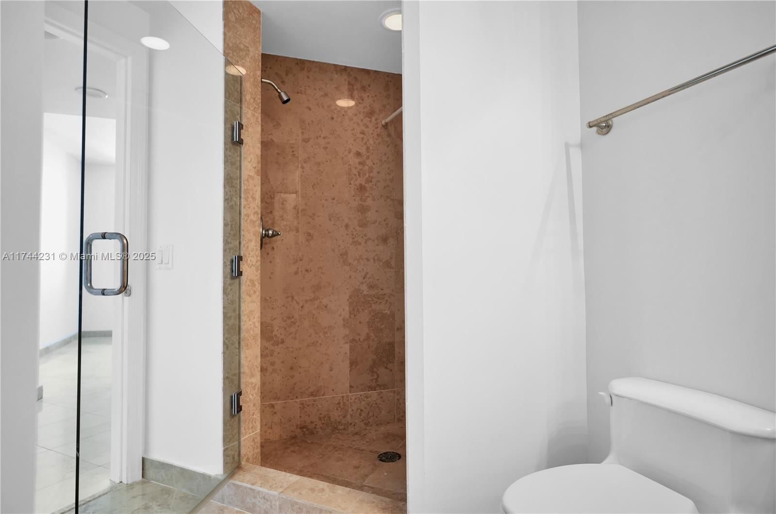Real estate property located at 4779 Collins Ave #3507, Miami-dade, Blue Diamond Condo, Miami Beach, FL