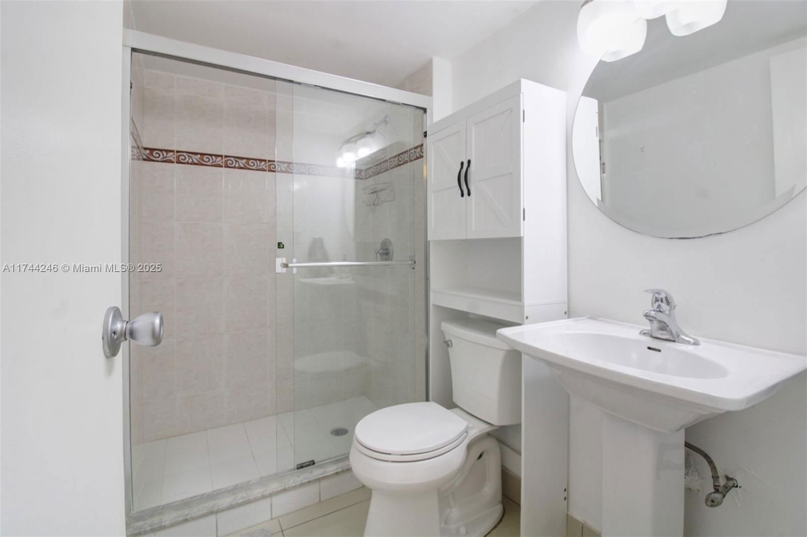 Real estate property located at 3475 Country Club Dr #105, Miami-dade, Ensenada Condo Bldg E-ii, Aventura, FL