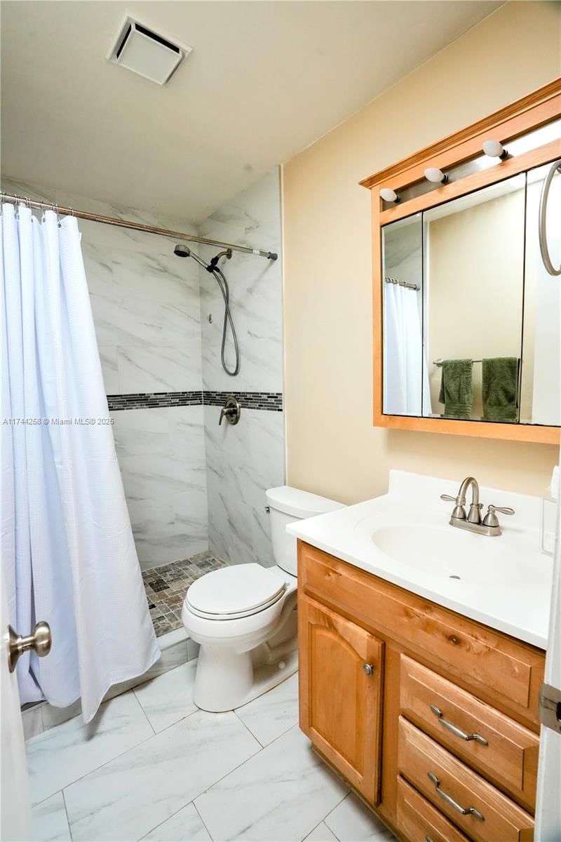 Real estate property located at 2304 8TH TER, Lee, Vizcaya - East Side, Cape Coral, FL