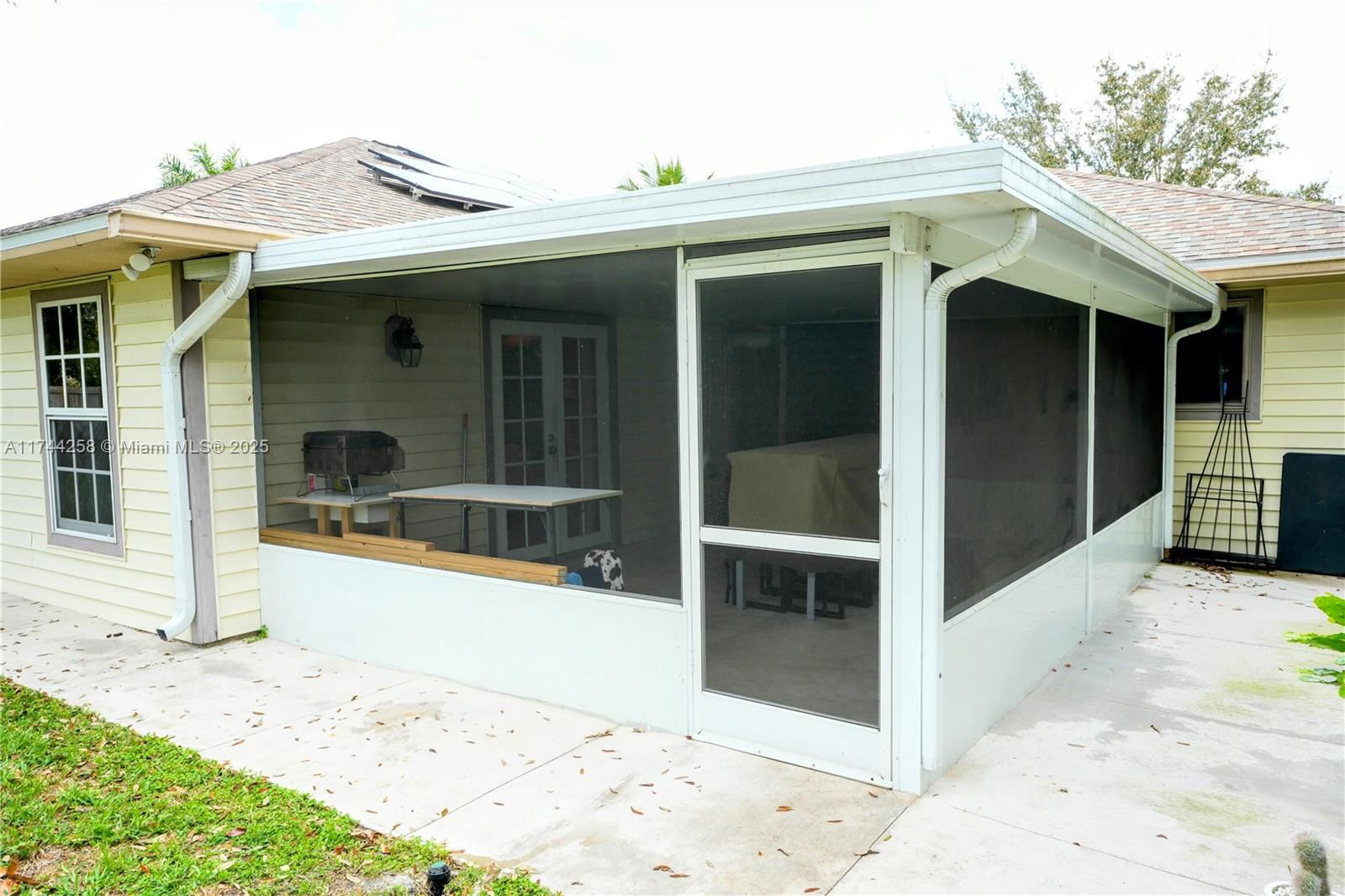 Real estate property located at 2304 8TH TER, Lee, Vizcaya - East Side, Cape Coral, FL