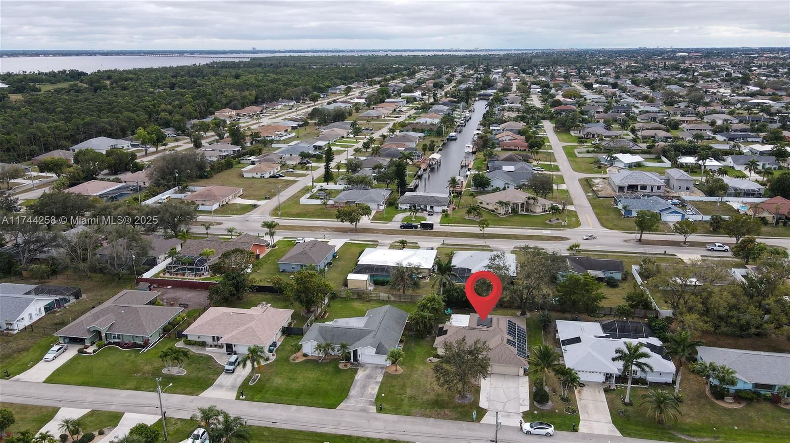 Real estate property located at 2304 8TH TER, Lee, Vizcaya - East Side, Cape Coral, FL