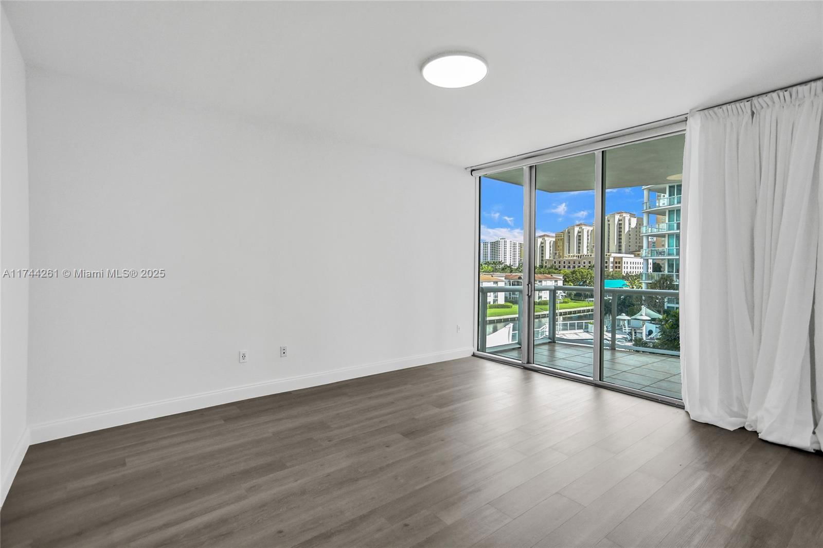 Real estate property located at 3131 188th St #1-503, Miami-dade, The Atrium At Aventura Co, Aventura, FL